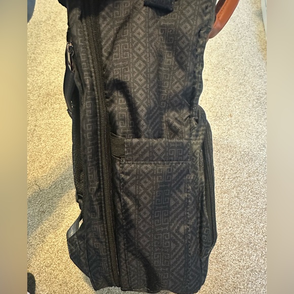 MONBEBE bolt diaper bag backpack with changing station - Picture 4 of 9